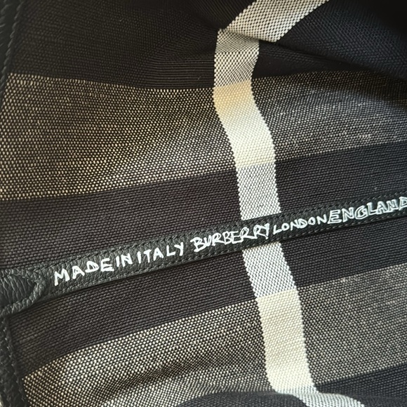 Authentic Burberry Coated Canvas Reversible Doodle Tote Shopping Bag Mint Cond - Picture 8 of 11